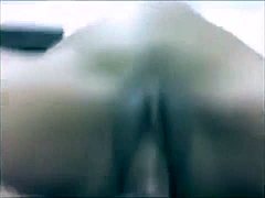 Video della webcam di una moglie catturata mentre fa sesso con il suo partner - Parte 2