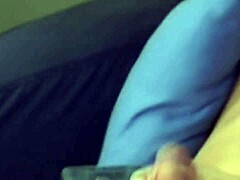 MILF kuguar: Seks posnetek z zrelo žensko