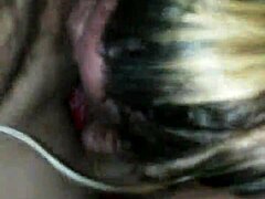 Schlampige Mami gibt POV einen Deepthroat