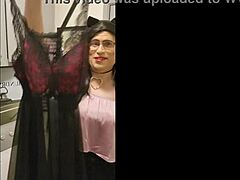 Mini swap meet with genderfluid shemale and crossdressing mommy
