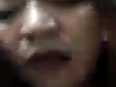Reife Milf wird vor der Webcam von einem Monstercock gefickt