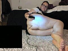 Bliskie ujęcie orgazmu dojrzałych kobiet z mikro kamerami