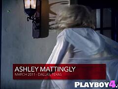 Ashley Mattingly, en fantastisk blond MILF-model, viser sine forførende kurver i forførende lingeri
