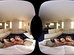 Amerikalı anne Kendra, VR'de sakso çekiyor
