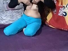 Пакистанская мама занимается межрасовым сексом со своим мужем