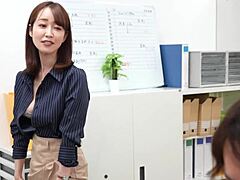 Japanese office lady Yu Shinoda humiliates her submissive with cunilingus and cumpie