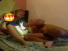 Una belleza colombiana recibe sexo anal y vaginal